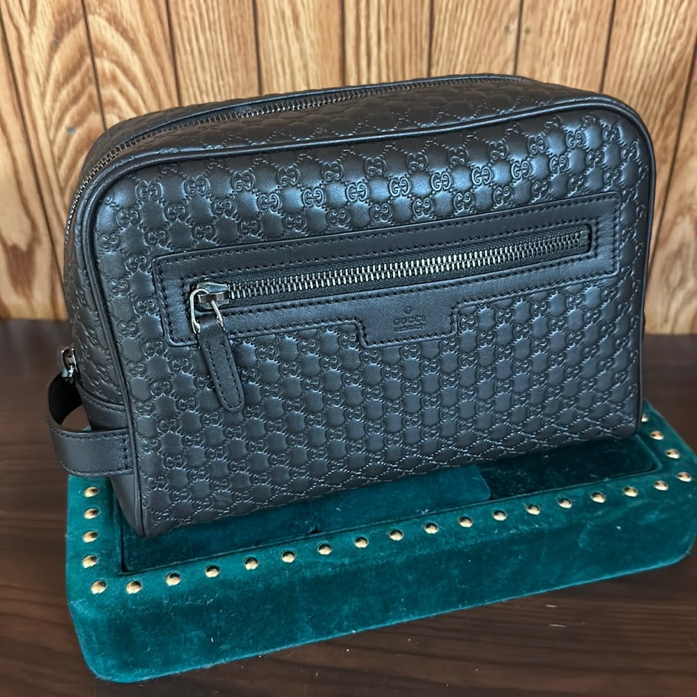 Gucci toiletry case